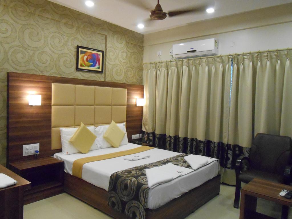 Hotel Aditya Mysore Zimmer foto